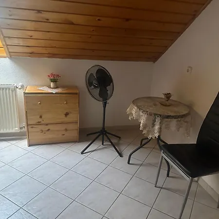 Apple Guest house *