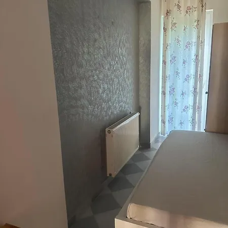Apple Guest house *